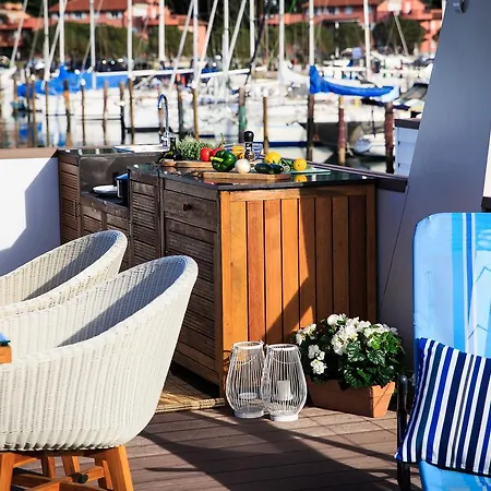 Floating Sea House Kahne בית נופש בפורטורוז