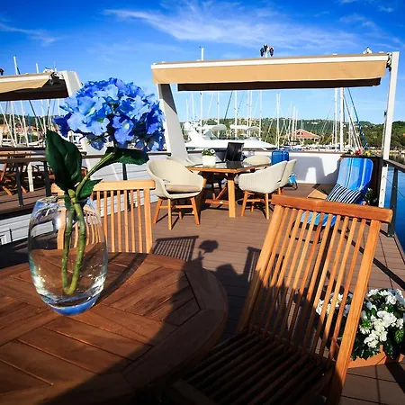 Floating Sea House Kahne Holiday home