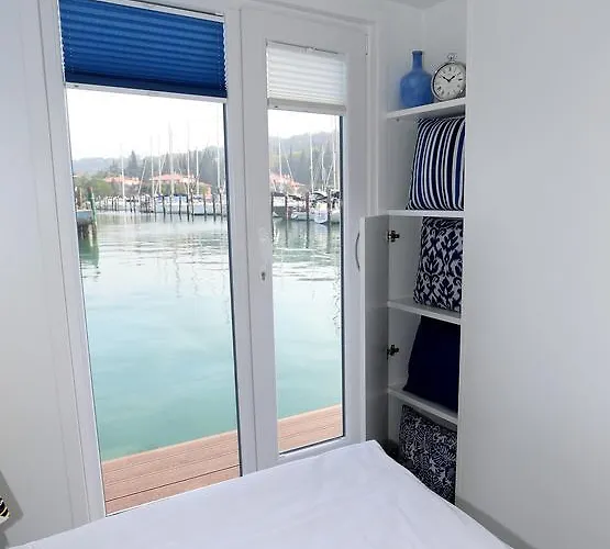 Floating Sea House Kahne Tatil Evi