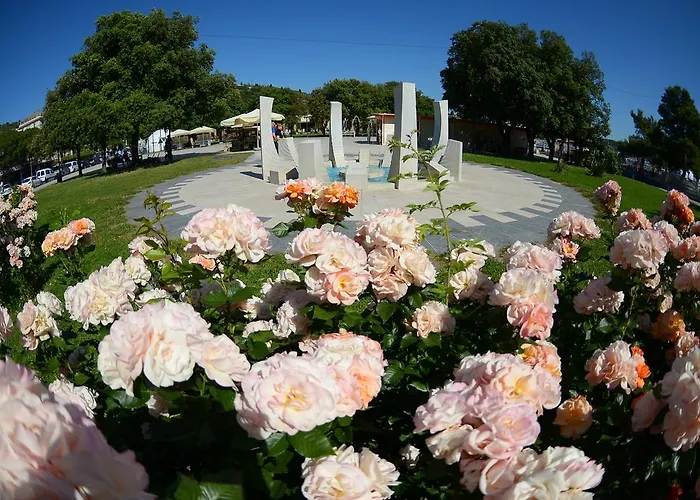 Floating Sea House Kahne Portorož